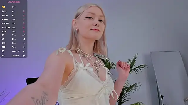  Rude Girl  online show from March 21, 2025, 2:51 pm