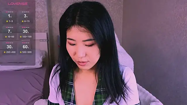 Wendy  Hills online show from October 9, 2025, 4:43 am