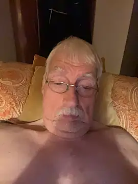 Steffibi1954 online show from October 28, 2025, 2:48 am