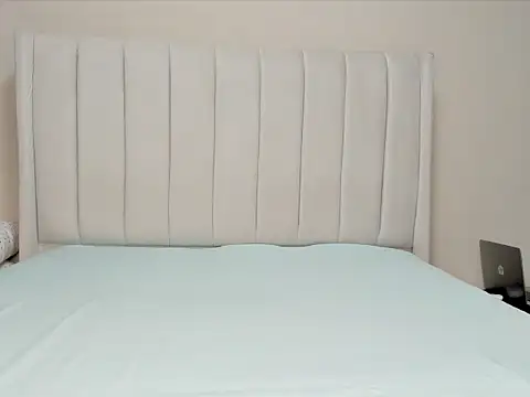  heavenlysent online show from October 25, 2025, 4:31 am