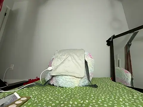 MissCumberdale online show from April 2, 2026, 5:10 pm