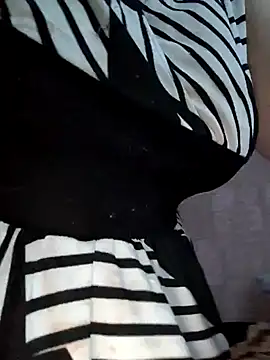 EffectFiona online show from January 7, 2025, 4:08 am