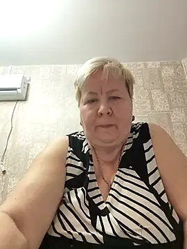 EffectFiona online show from January 19, 2025, 12:06 pm