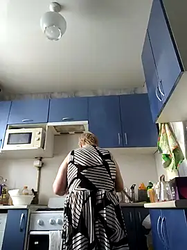 EffectFiona online show from January 25, 2025, 5:18 am