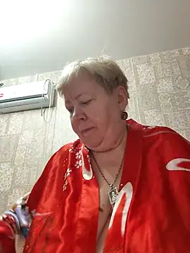 EffectFiona online show from February 19, 2026, 12:39 am