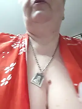 EffectFiona online show from March 10, 2026, 12:37 am