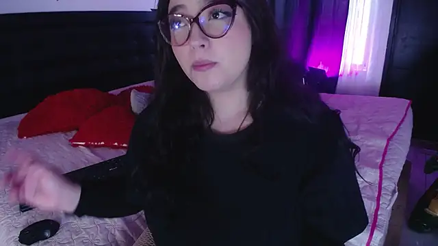 Miss Loise online show from December 12, 2024, 3:59 pm
