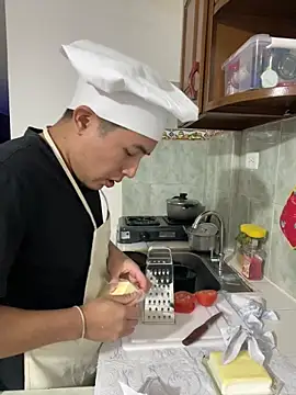 andrewmhilton  online show from March 9, 2025, 3:32 am