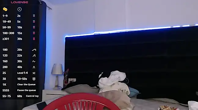 andrewmhilton  online show from March 14, 2025, 4:21 am