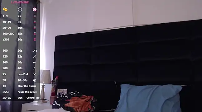 andrewmhilton  online show from March 19, 2025, 7:06 pm