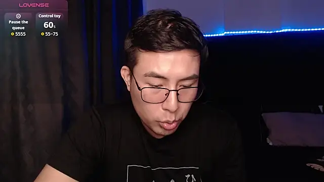 andrewmhilton  online show from April 1, 2026, 6:36 am