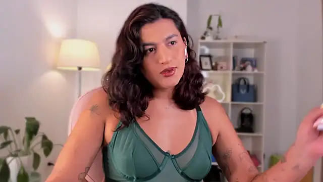 ari artis online show from February 13, 2025, 1:40 am