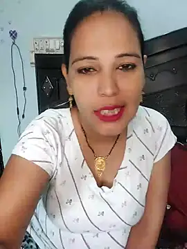 Snapshot of Poojabhabi101 chatting on December 7, 2024, 5:48 am Poojabhabi101 online show from December 7, 2024, 5:48 am