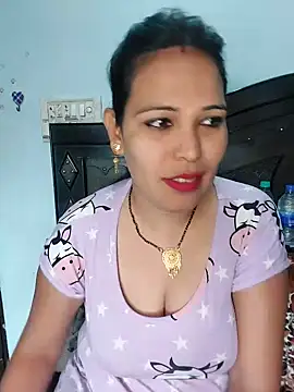 Snapshot of Poojabhabi101 chatting on December 12, 2024, 6:25 am Poojabhabi101 online show from December 12, 2024, 6:25 am