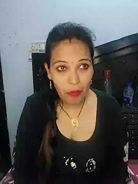 Snapshot of Poojabhabi101 chatting on January 1, 2025, 5:11 pm Poojabhabi101 online show from January 1, 2025, 5:11 pm