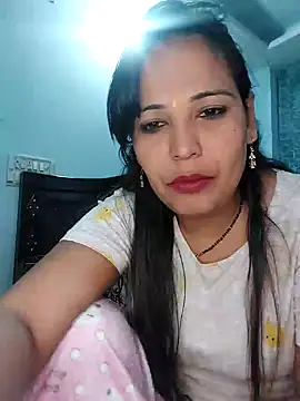 Snapshot of Poojabhabi101 chatting on January 6, 2025, 7:20 am Poojabhabi101 online show from January 6, 2025, 7:20 am