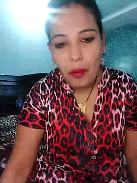 Snapshot of Poojabhabi101 chatting on January 11, 2025, 6:14 am Poojabhabi101 online show from January 11, 2025, 6:14 am
