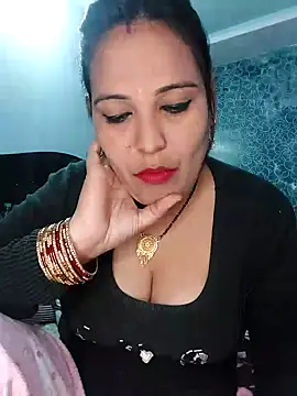 Snapshot of Poojabhabi101 chatting on January 15, 2025, 6:01 am Poojabhabi101 online show from January 15, 2025, 6:01 am