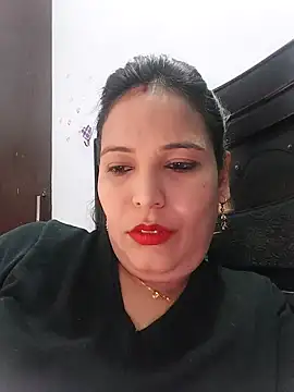 Snapshot of Poojabhabi101 chatting on January 31, 2025, 7:18 am Poojabhabi101 online show from January 31, 2025, 7:18 am