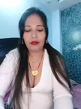 Snapshot of Poojabhabi101 chatting on February 11, 2025, 5:16 am Poojabhabi101 online show from February 11, 2025, 5:16 am
