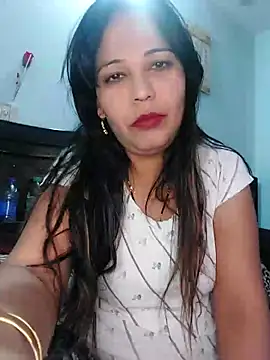 Snapshot of Poojabhabi101 chatting on February 17, 2025, 9:13 am Poojabhabi101 online show from February 17, 2025, 9:13 am