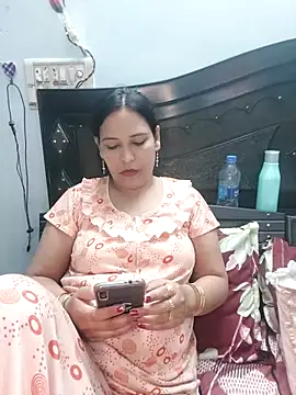 Snapshot of Poojabhabi101 chatting on March 20, 2025, 2:53 pm Poojabhabi101 online show from March 20, 2025, 2:53 pm