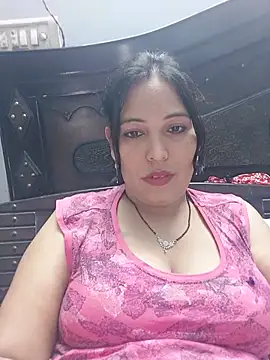 Snapshot of Poojabhabi101 chatting on May 9, 2026, 6:40 am Poojabhabi101 online show from May 9, 2026, 6:40 am