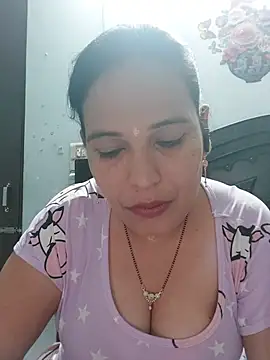 Snapshot of Poojabhabi101 chatting on May 15, 2026, 6:20 am Poojabhabi101 online show from May 15, 2026, 6:20 am