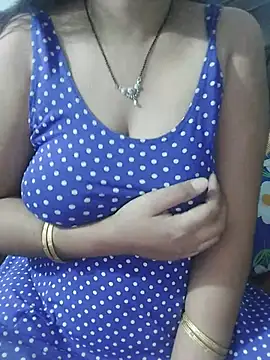 Snapshot of Poojabhabi101 chatting on May 21, 2026, 6:15 pm Poojabhabi101 online show from May 21, 2026, 6:15 pm
