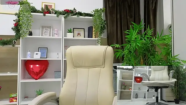 SelineSole online show from January 3, 2025, 4:06 pm