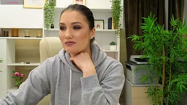 SelineSole online show from January 15, 2025, 5:05 pm