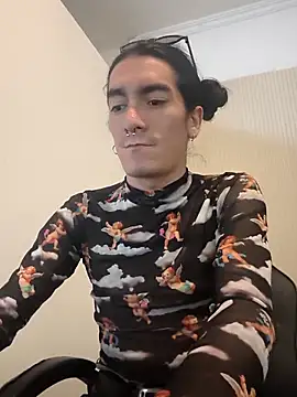 mal x online show from April 16, 2026, 12:00 am