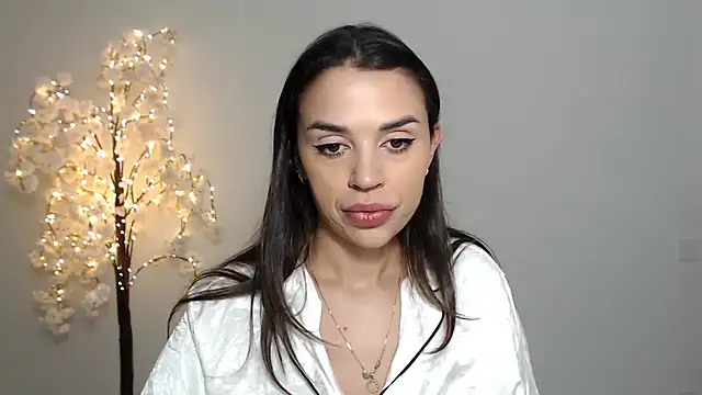 Mika Gold online show from October 1, 2025, 10:10 am