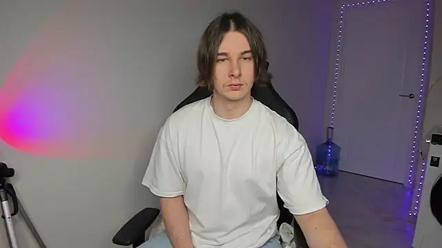 Vincent Strong online show from December 20, 2024, 7:44 am