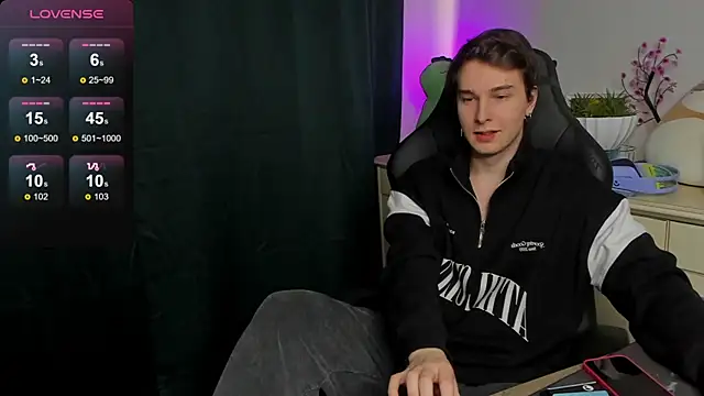 Vincent Strong online show from September 29, 2025, 12:54 pm