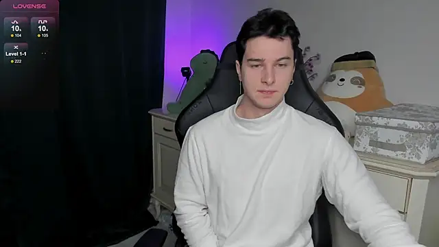 Vincent Strong online show from December 14, 2025, 1:33 am