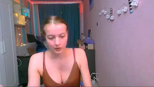   Aphrodita  wow   online show from February 22, 2025, 12:40 pm