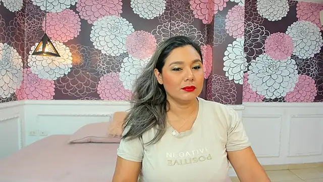 Myhottie Milf online show from January 21, 2025, 1:32 pm