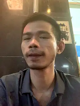 x0x-Philip-x0x online show from October 5, 2025, 2:26 pm