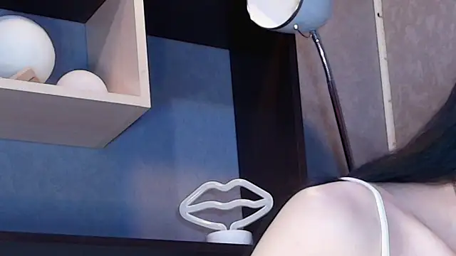 Siaconna online show from March 15, 2025, 6:47 am