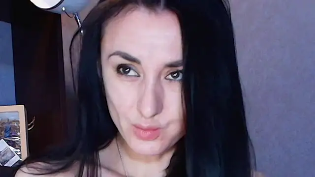 Siaconna online show from March 23, 2025, 6:26 am