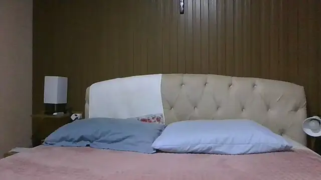 Kellynha Sweet online show from March 25, 2026, 9:10 pm