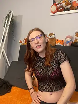 FinaFoxy online show from July 5, 2026, 9:22 pm