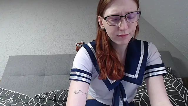 FinaFoxy online show from July 31, 2026, 8:47 am