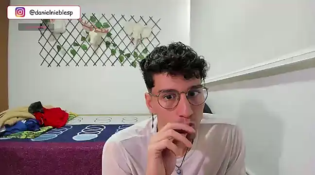 Snapshot of Jackson_Careyy chatting on February 26, 2025, 6:21 pm Jackson Careyy online show from February 26, 2025, 6:21 pm