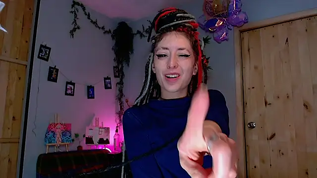 VickyJackson  online show from November 19, 2025, 1:27 am