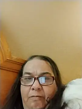 CumswallowinTiff online show from November 1, 2025, 5:53 am