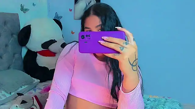 mabellfox online show from February 14, 2025, 4:09 pm