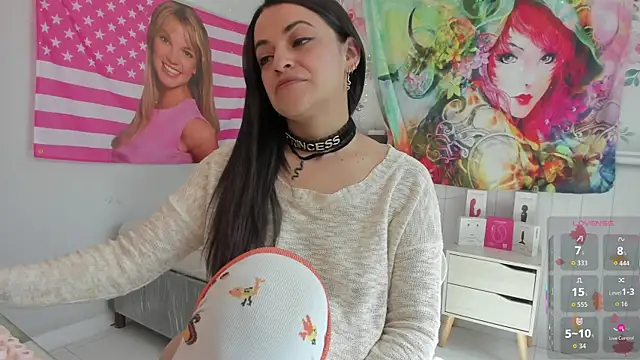 LovelyAzucena online show from November 27, 2025, 2:41 pm