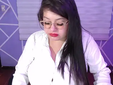 MiiaaJoness online show from February 5, 2026, 5:12 am